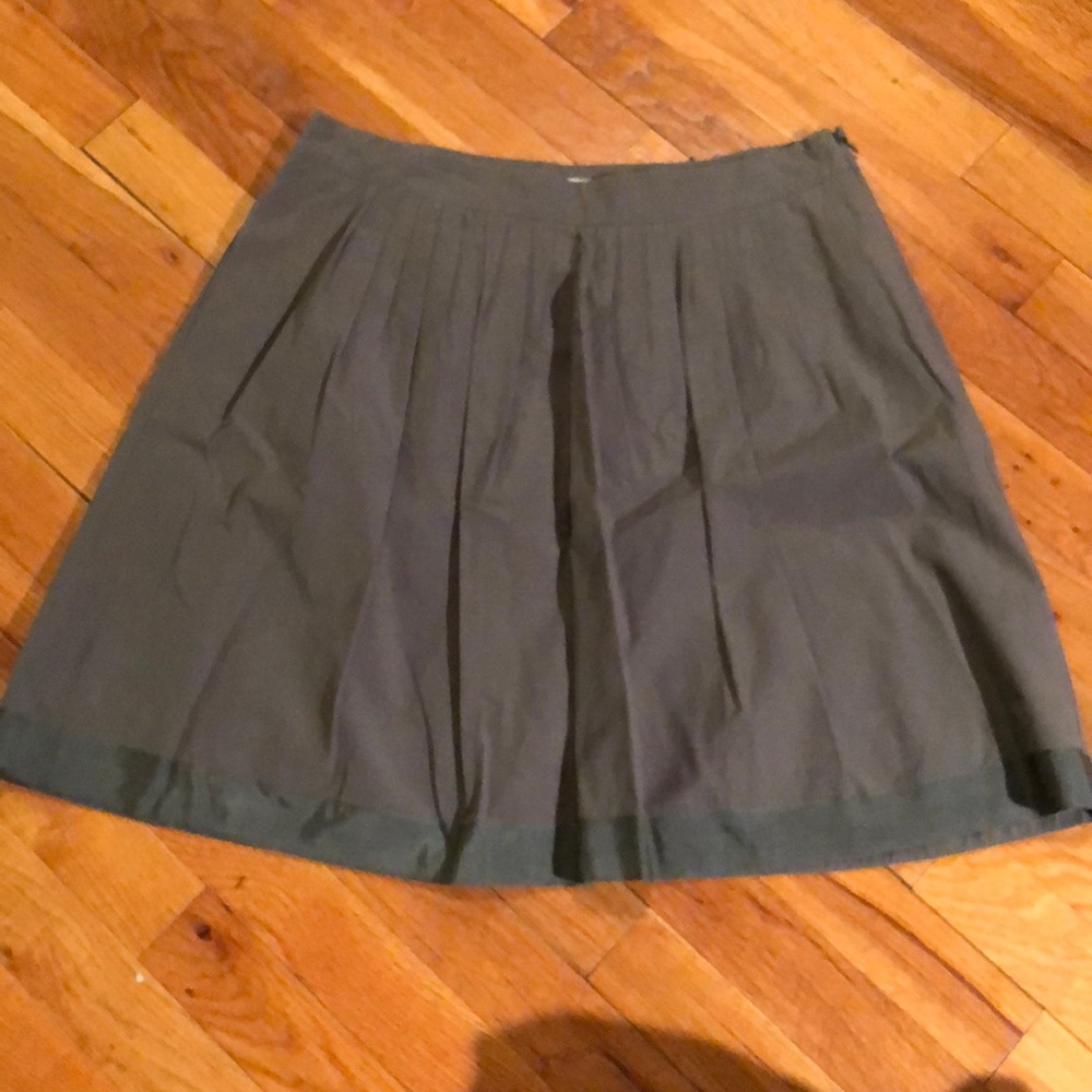 Banana Republic Green Skirt Size 6 with Zipper